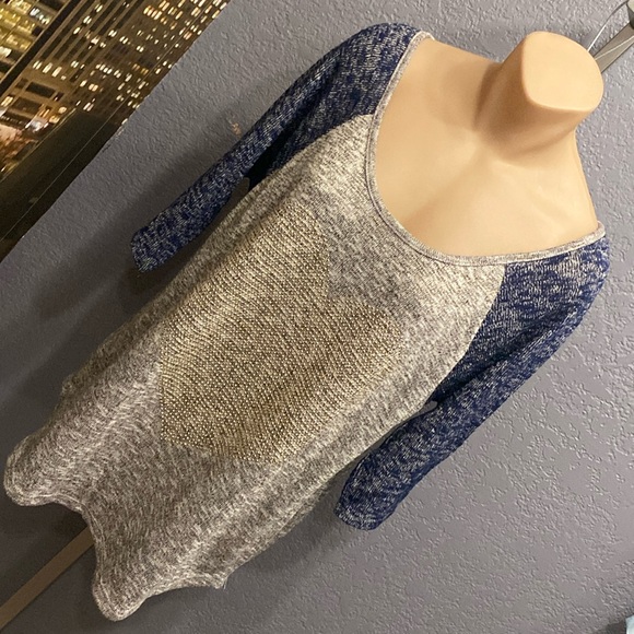 LANE BRYANT - blouse: knit asymmetric grey & blue s/s w stud silver 🩶- 14/16 - Picture 16 of 16